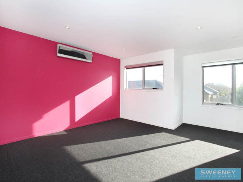 6 Caulfield Lane, Caroline Springs - Thumbnail 7