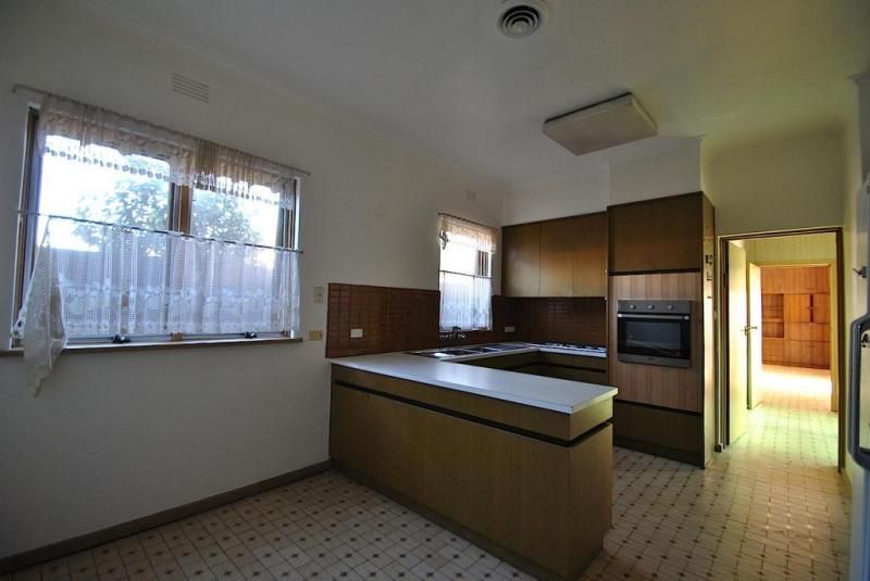 5 Bailey Avenue, St Kilda East - Thumbnail 8