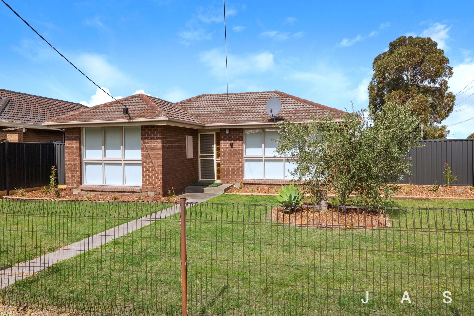 31 Gillespie Road St Albans VIC, St Albans - Thumbnail 2