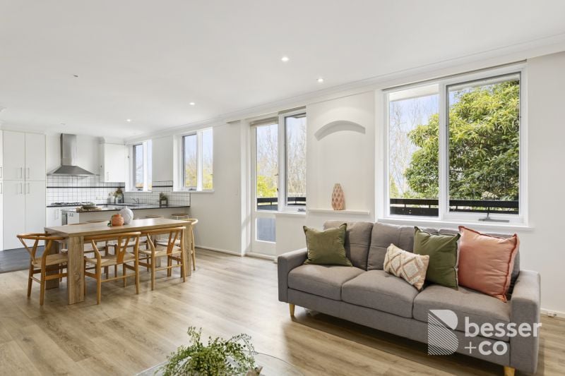 11/2 Karbarook Avenue, Prahran - Thumbnail 2