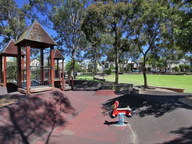 23 Cumberland Square NEWINGTON NSW, Newington - Thumbnail 2