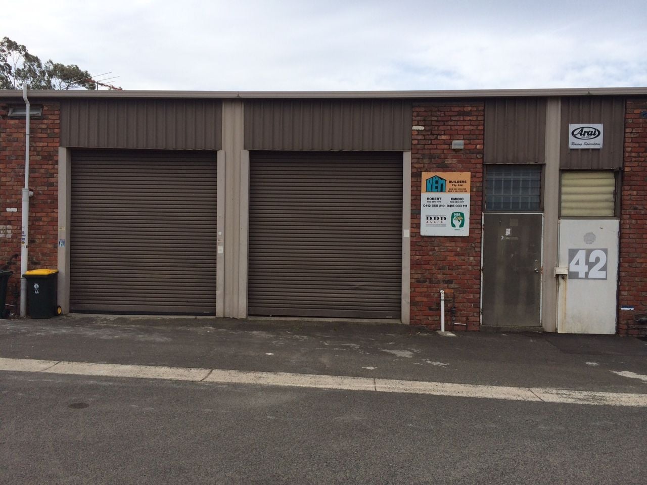 IDEAL FOR TRADES PEOPLE/HOBBYISTS/STORAGE