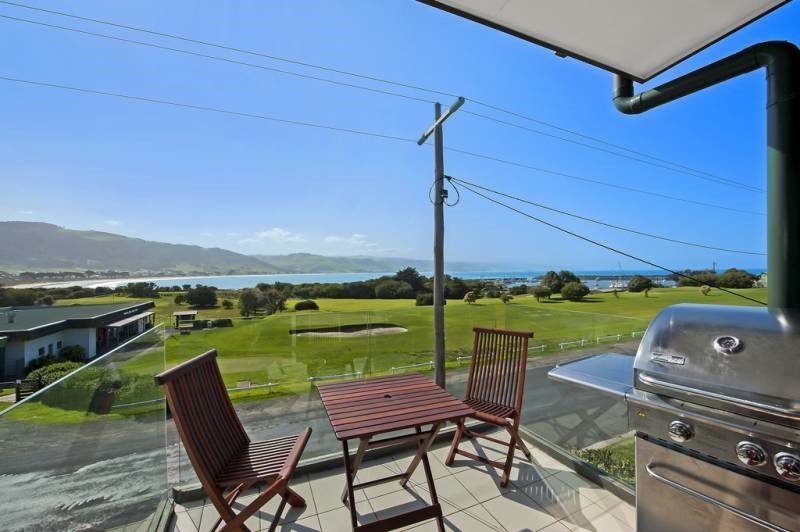 15/22 Great Ocean Road APOLLO BAY VIC, Apollo Bay - Thumbnail 2