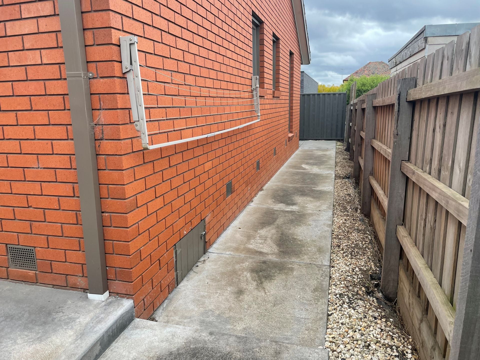 Two Bedroom Unit with Private Courtyard!