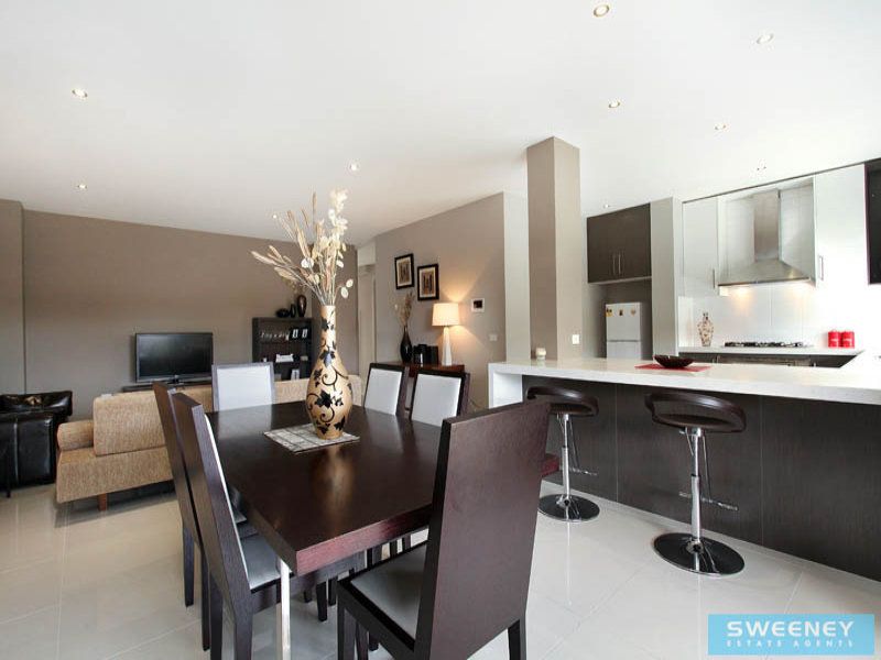 11 Beaconsfield Lane, Caroline Springs - Thumbnail 4