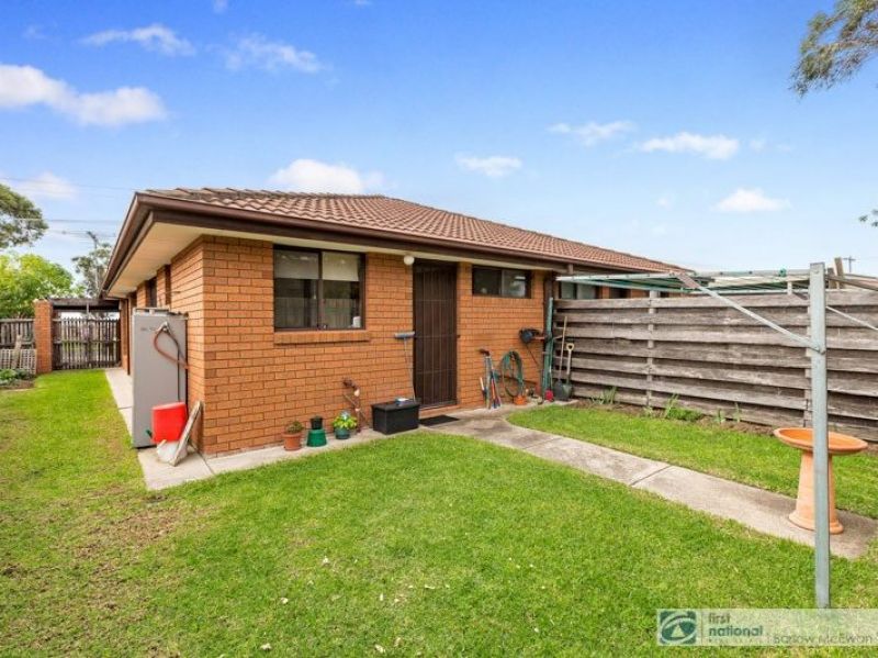 2/31 Kurrajong Drive, Altona Meadows First National Barlow McEwan Tribe