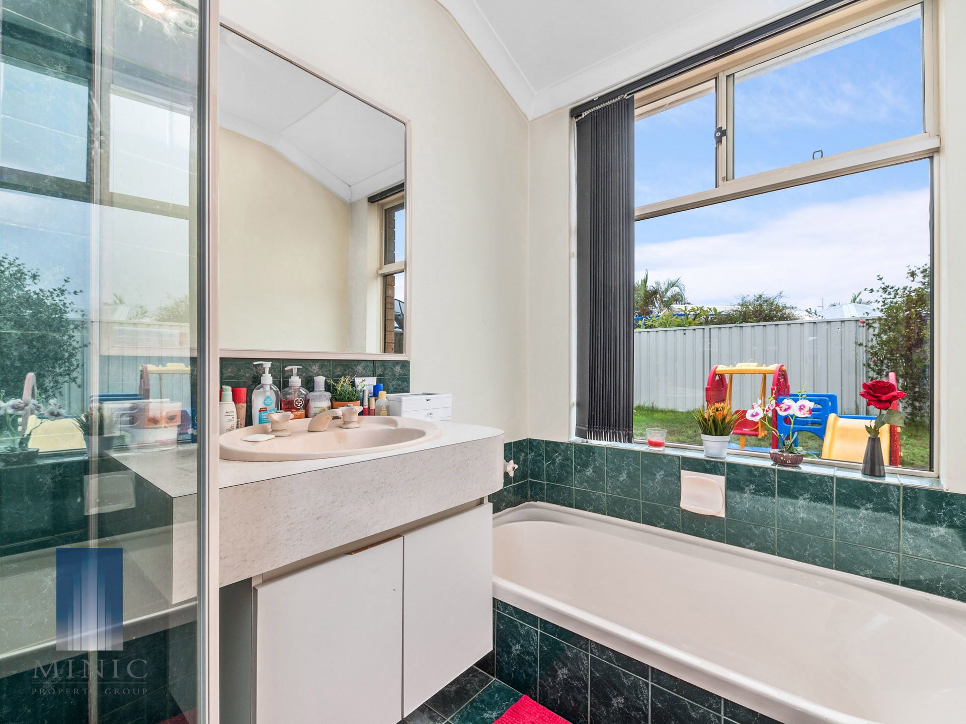 Real Estate For Sale 57 Fairfield Gardens Canning Vale , WA