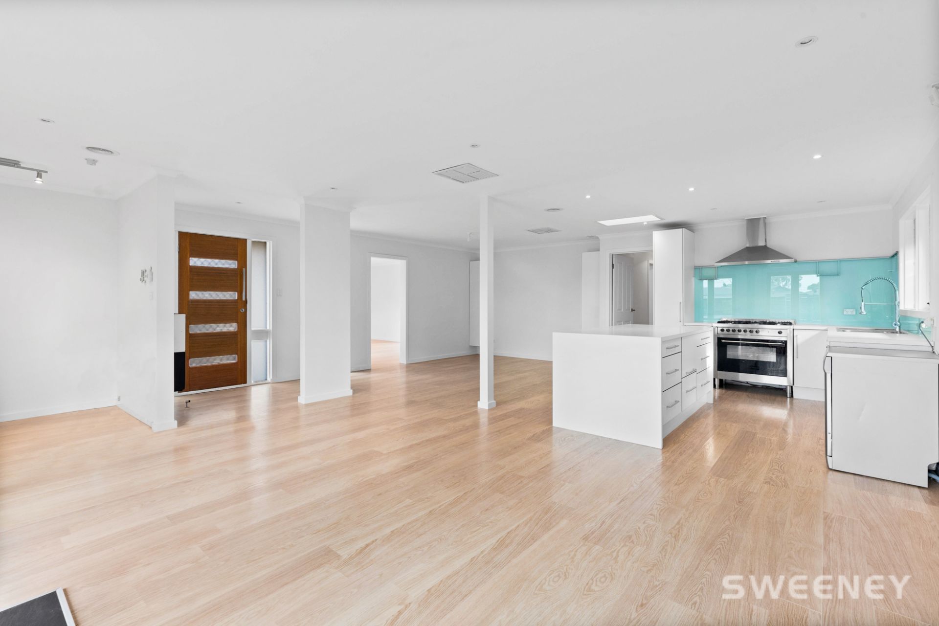 8 Wiltshire Court, Altona Meadows - Thumbnail 4