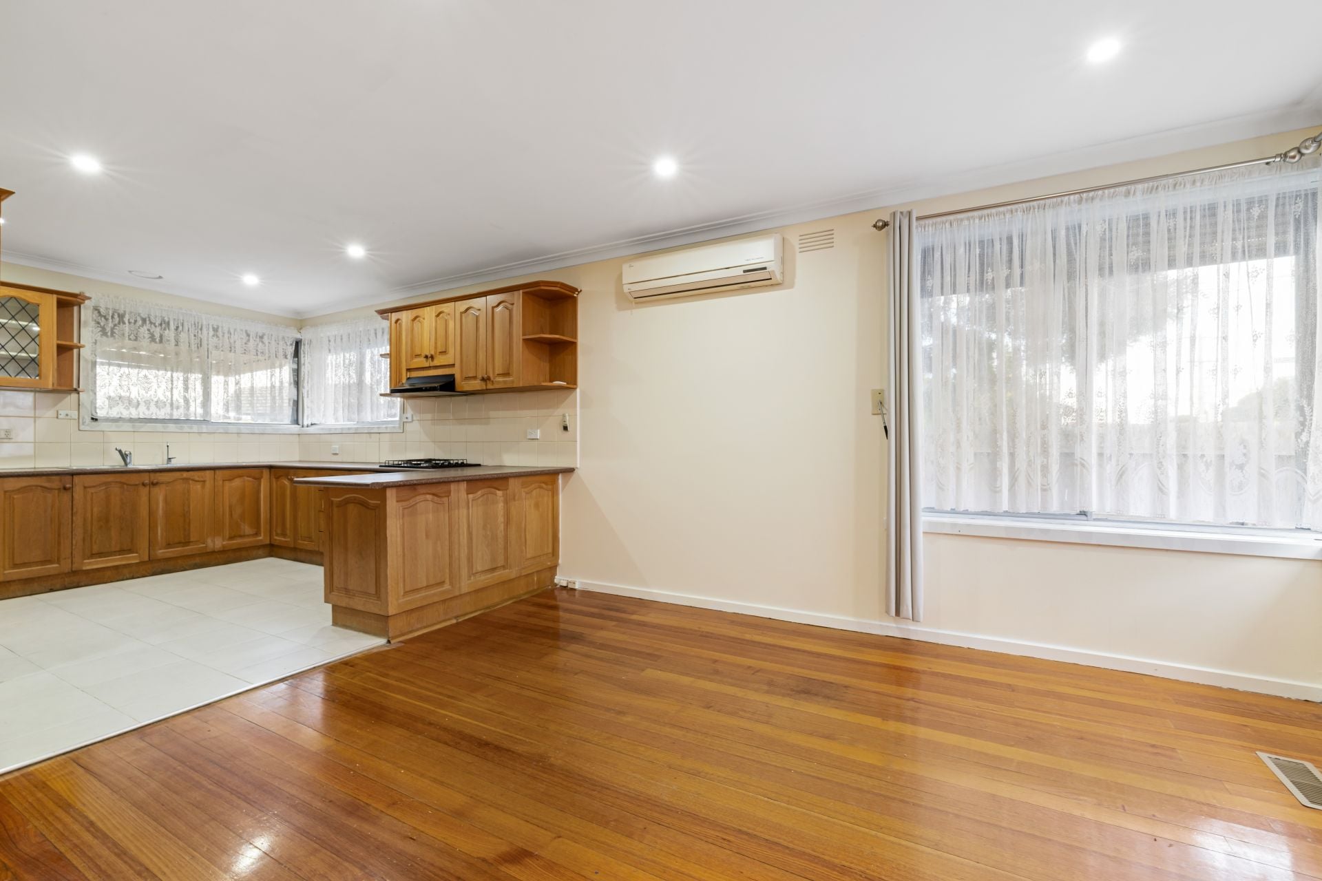 Comfortable Living with Ample Space