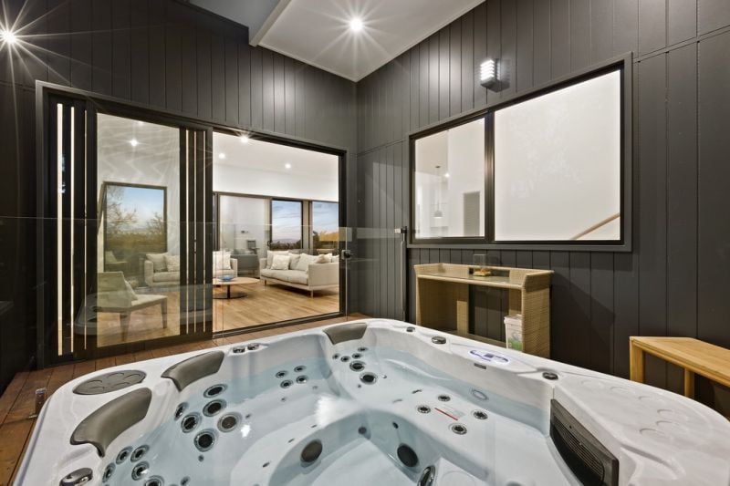 9 Holyrood Drive, Vermont - Thumbnail 4