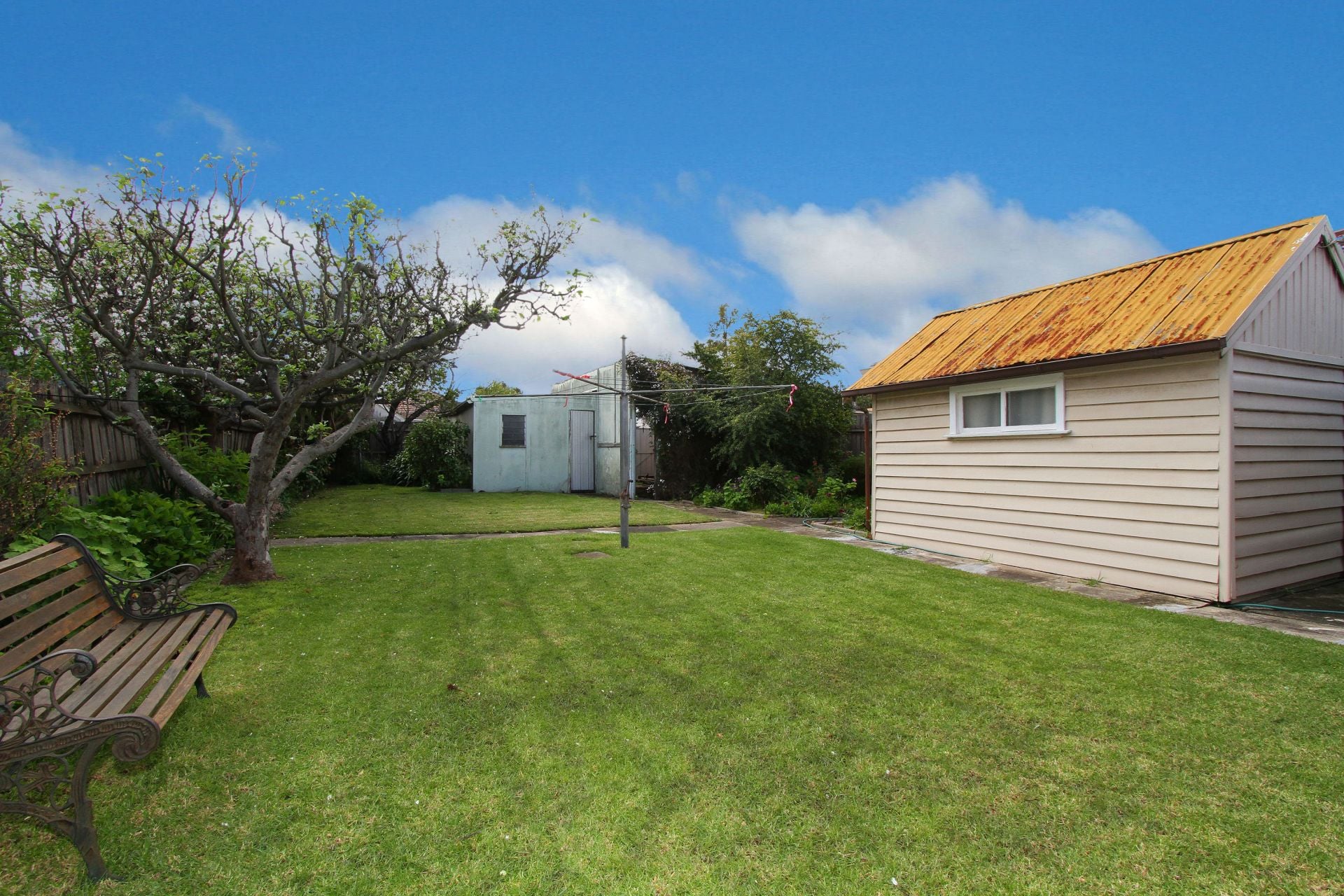 A BEAUTIFUL BALANCE OF PERIOD STYLE AND A GREAT LOCATION