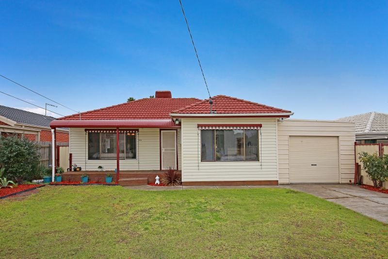 96B Cheddar Road, Reservoir