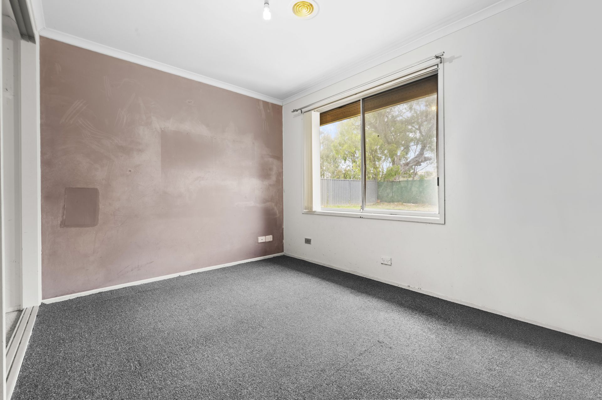 RENOVATE OR RE DEVELOP IN THE THE PARKLANDS ESTATE