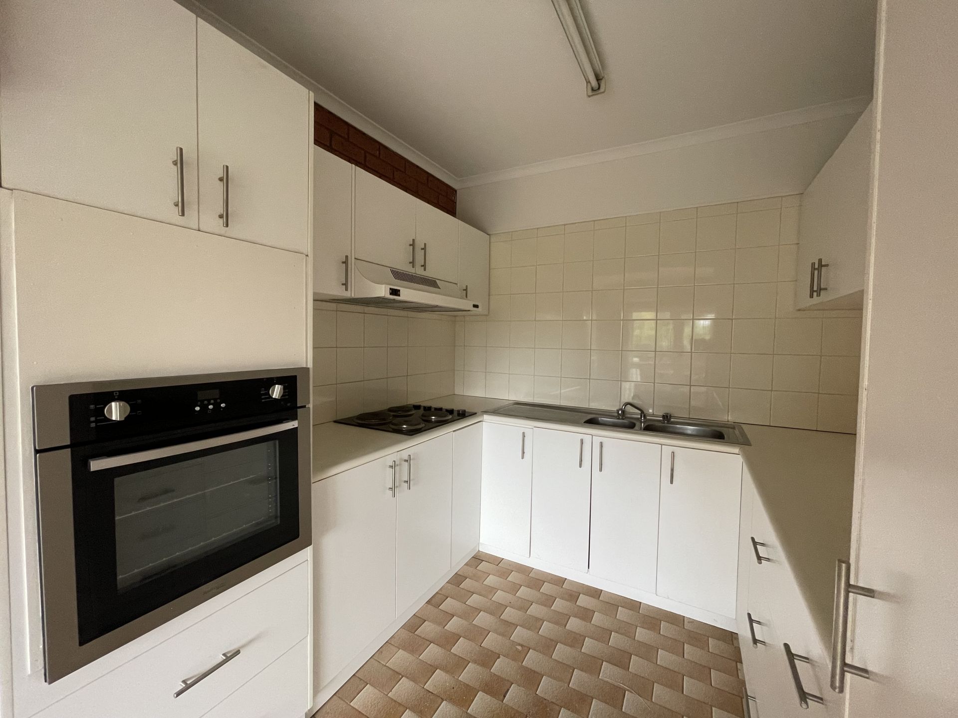 Spacious 2 Bedroom Townhouse Overlooking the Park!