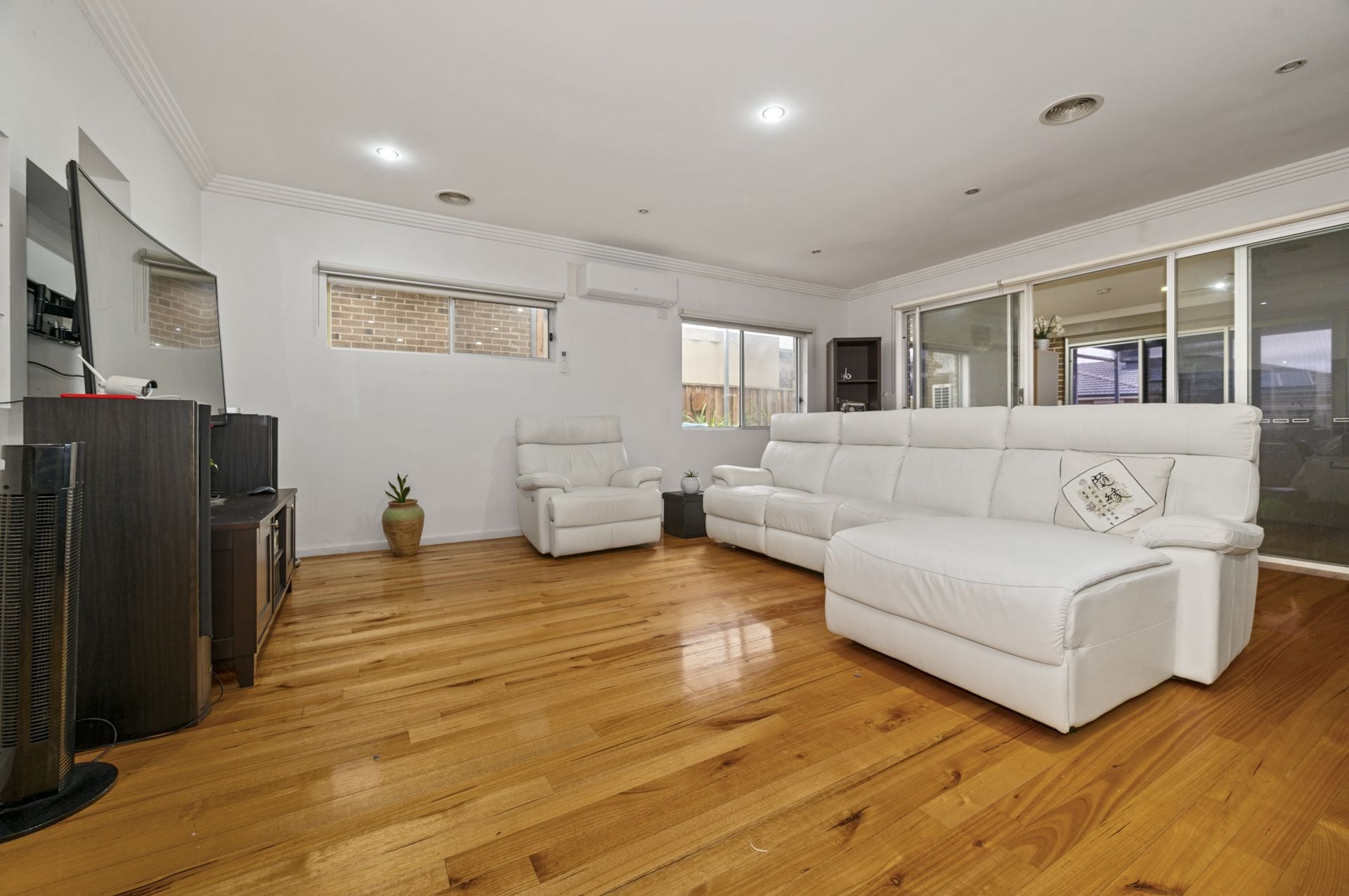 LOCATION MEETS LIFESTYLE IN CARLINGFORD
