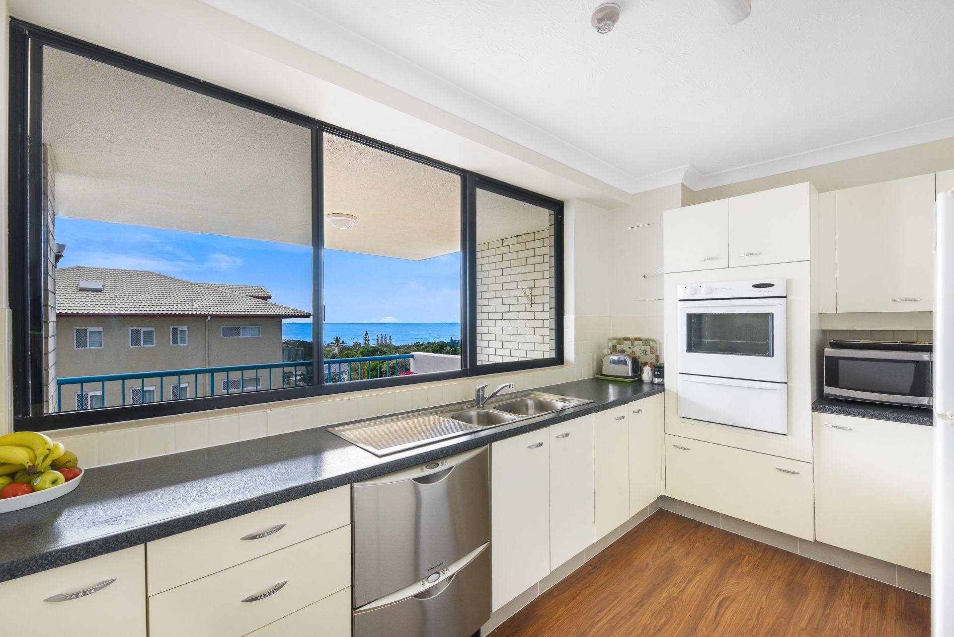 62/70 Albert Street Kings Beach QLD, Kings Beach - Thumbnail 4