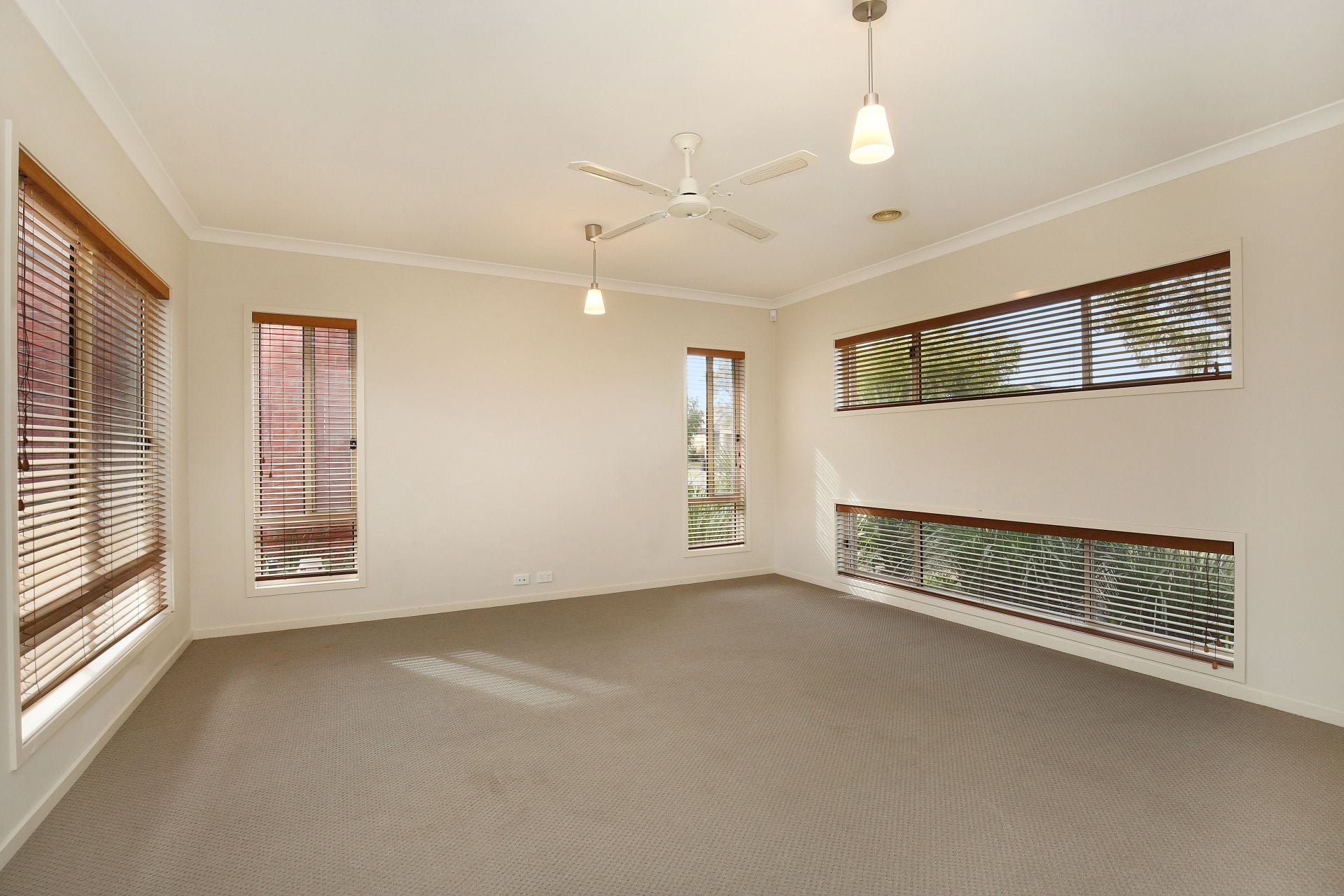 LOVE THE HOME, ADORE THE LOCATION - BRAND NEW CARPETS!