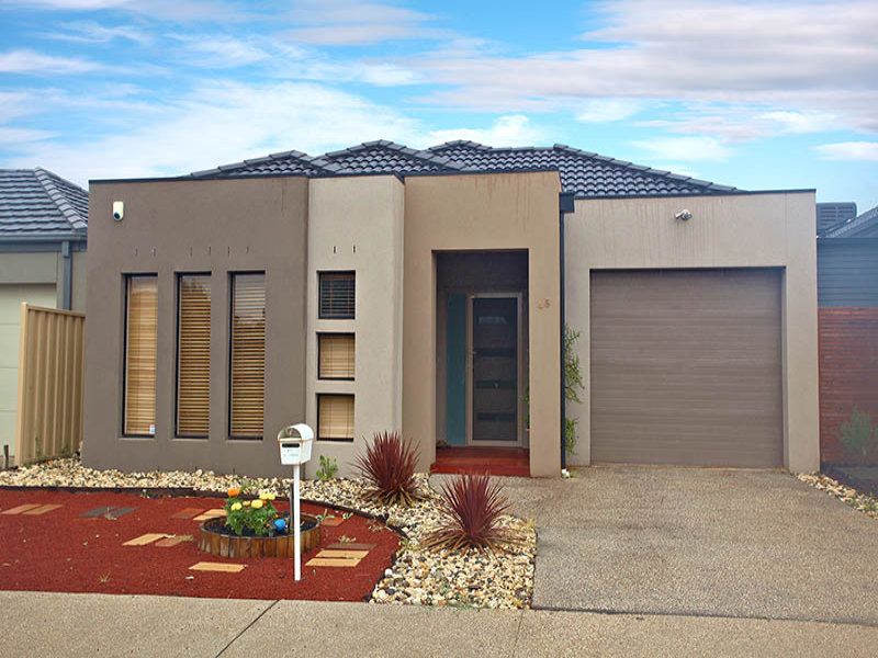 48 The Avenue, Caroline Springs - Thumbnail 2