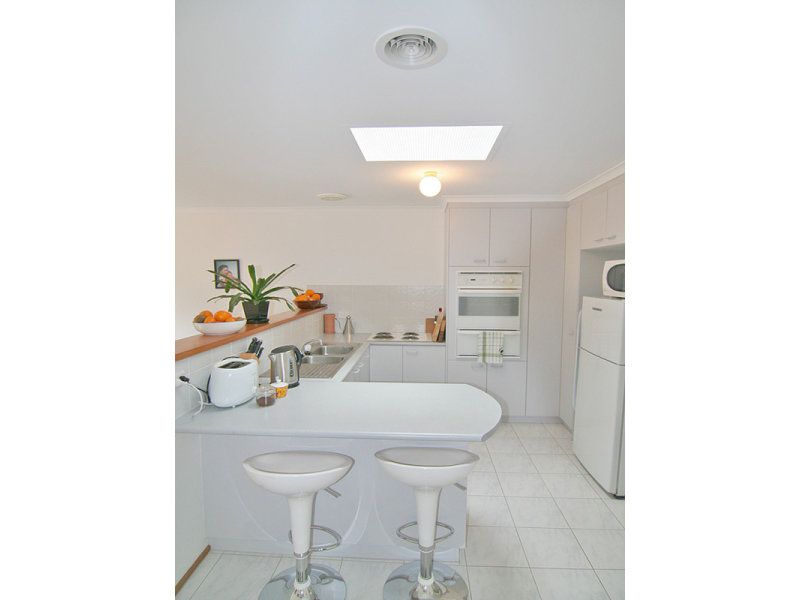 9 Hughes Crescent, Ngunnawal - Thumbnail 4