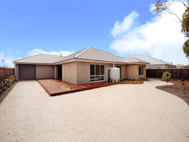 17 Seabank Drive BARWON HEADS VIC, Barwon Heads - Thumbnail 2