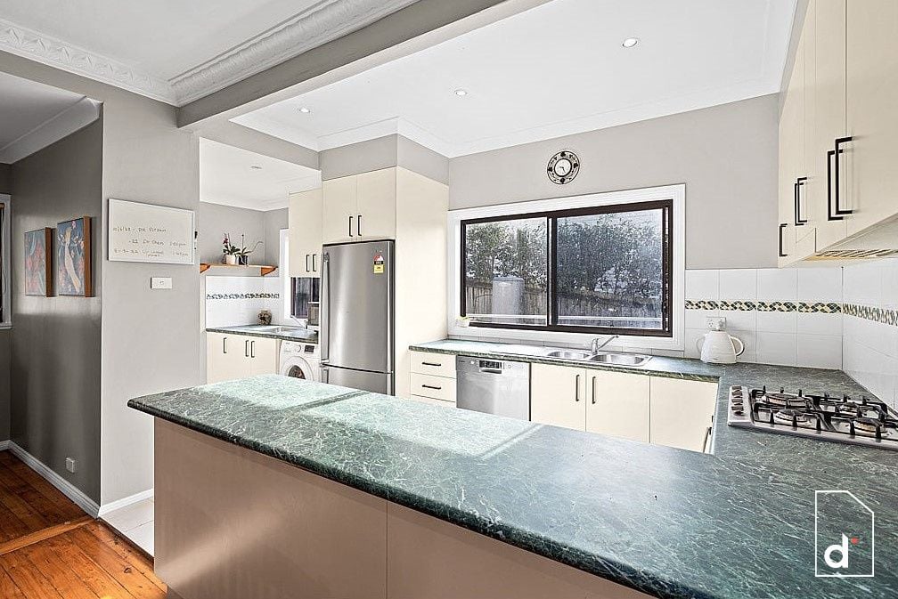 38 Sea Foam Avenue, Thirroul NSW