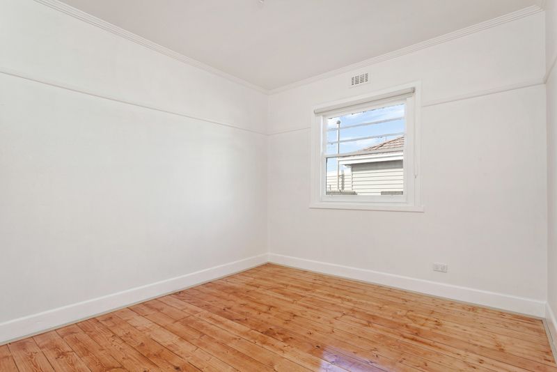 37 Sredna Street, West Footscray - Thumbnail 8