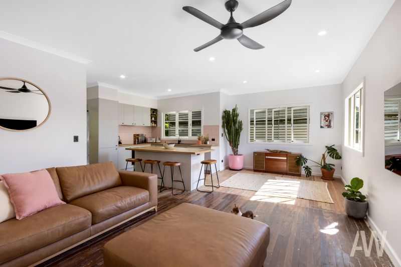 Idyllic Family Living Close to The Centre of Town