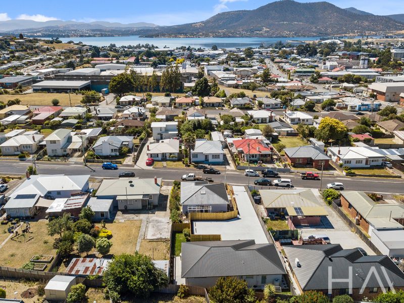 1/8 Kenbrae Avenue Glenorchy, Glenorchy - Thumbnail 4