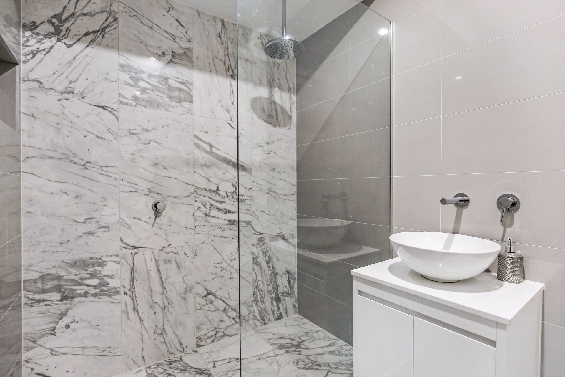 THREE BEDROOM, THREE BATHROOM