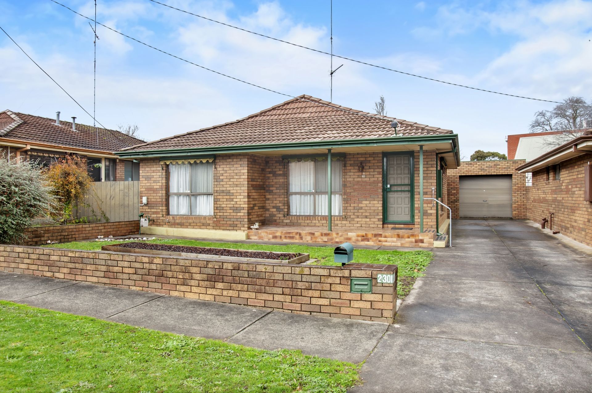 2/301 Main Road, Golden Point, Golden Point - Thumbnail 3