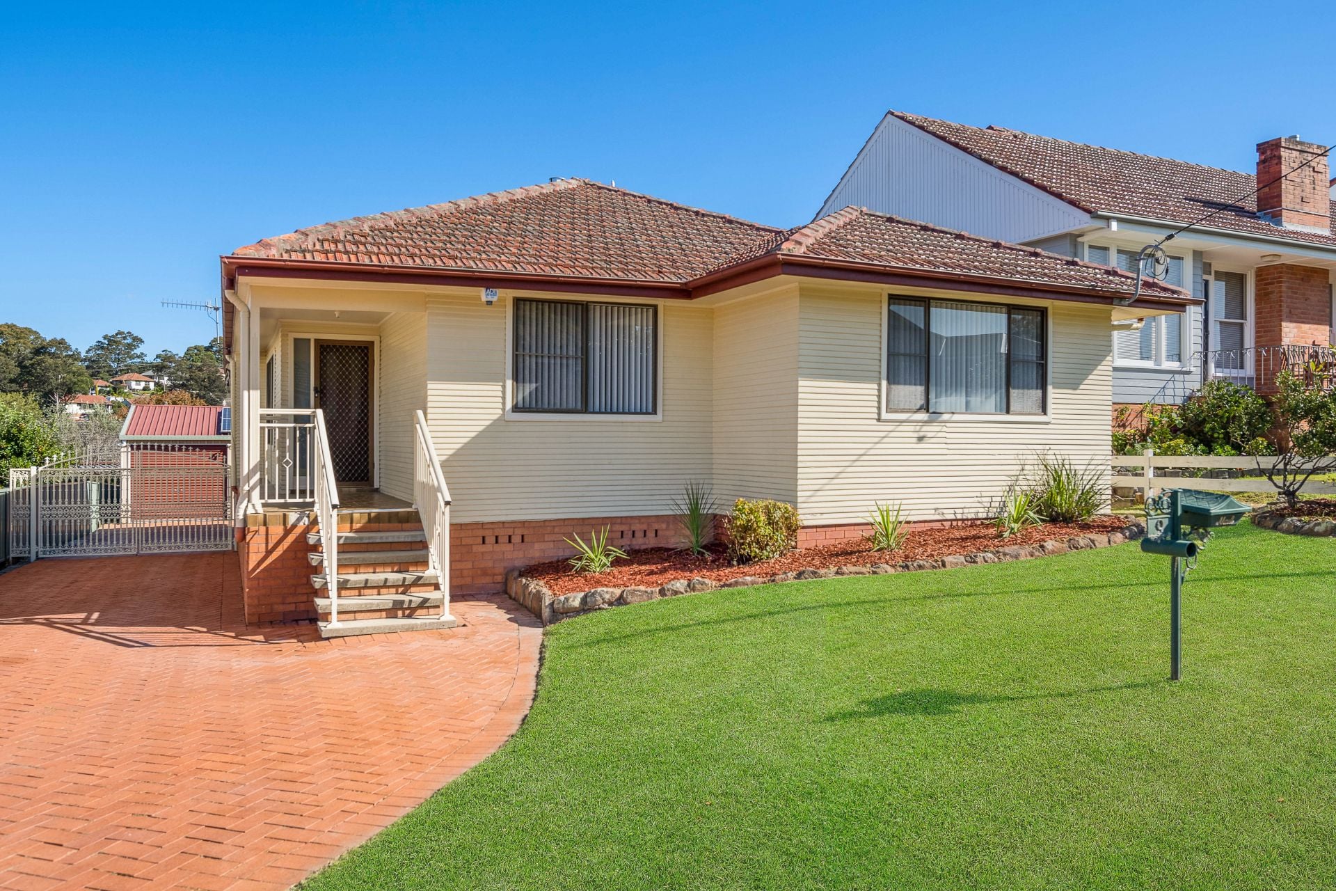 9 Moruya Parade Kotara NSW, Kotara - Thumbnail 3