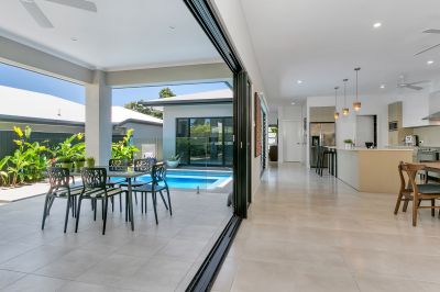 9 Hideaway Close, Palm Cove