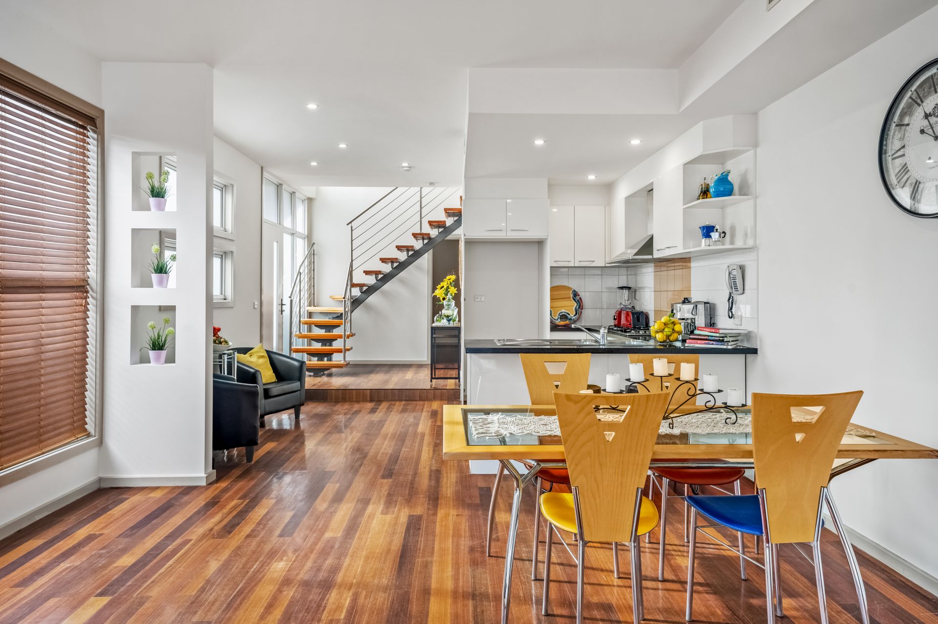 Unbeatable 4-bedroom townhouse!