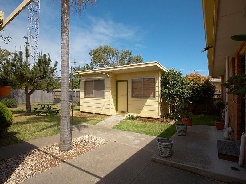 8 Cowra Street, Altona - Thumbnail 5