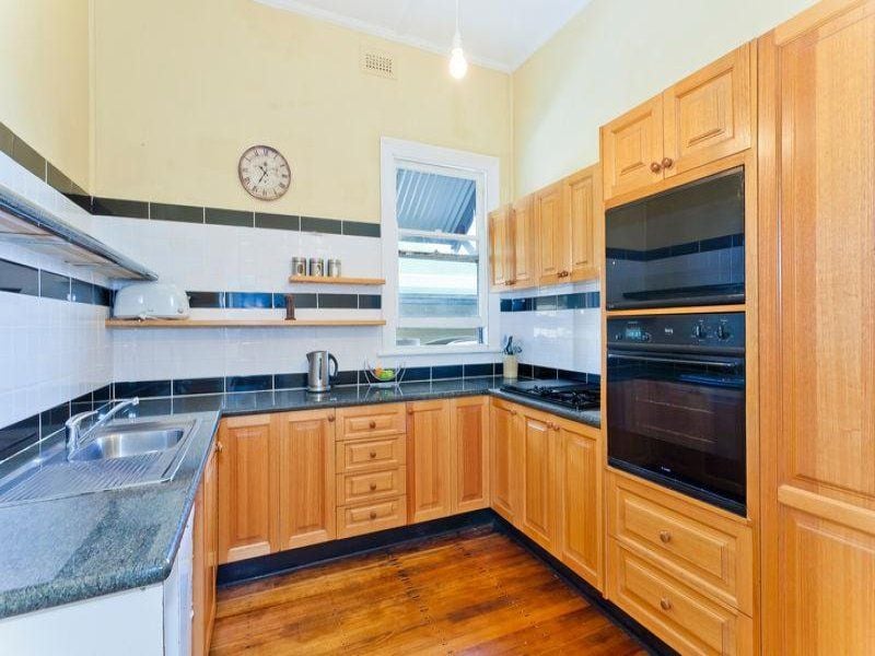 21 Ligar Street COLAC VIC, Colac - Thumbnail 2