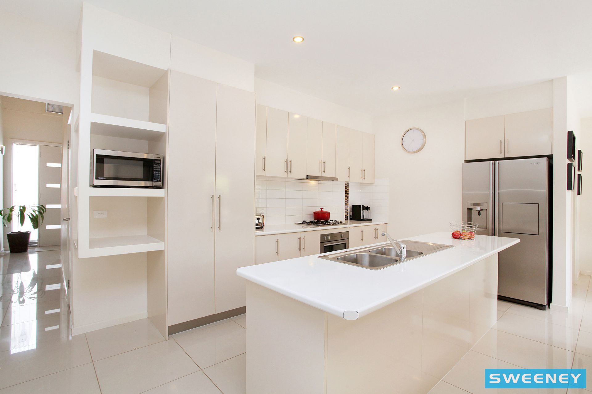 14 Como Glen, Caroline Springs - Thumbnail 3