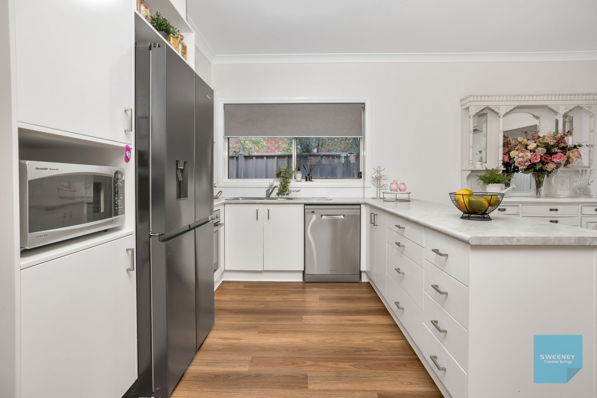 66 Oakview Parade, Caroline Springs - Thumbnail 5