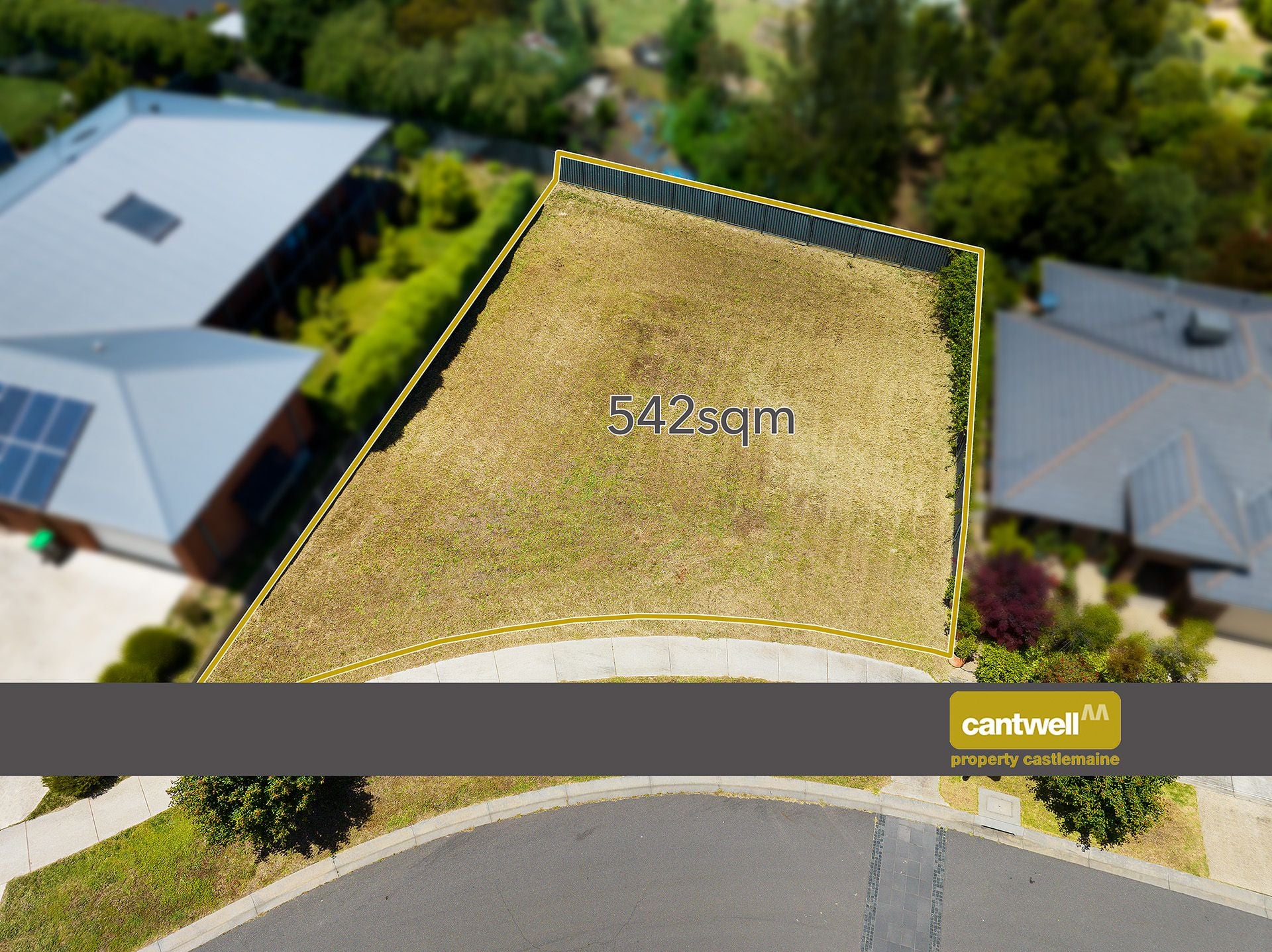 8 Domain Drive, Castlemaine - Thumbnail 2