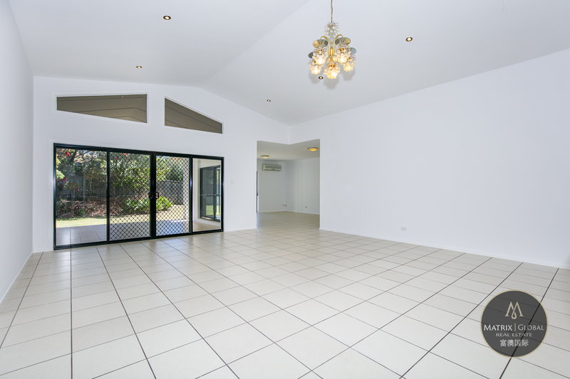19 Oakview Circuit, Brookwater - Thumbnail 4