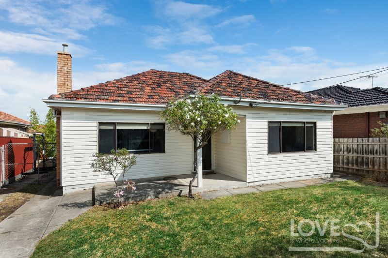 140 Dundas Street, Thornbury