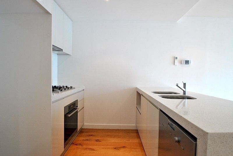 301/77 Nott Street, Port Melbourne - Thumbnail 4