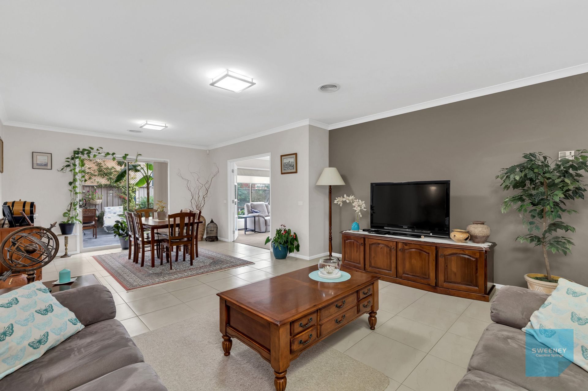 27 Oakview Parade, Caroline Springs - Thumbnail 7