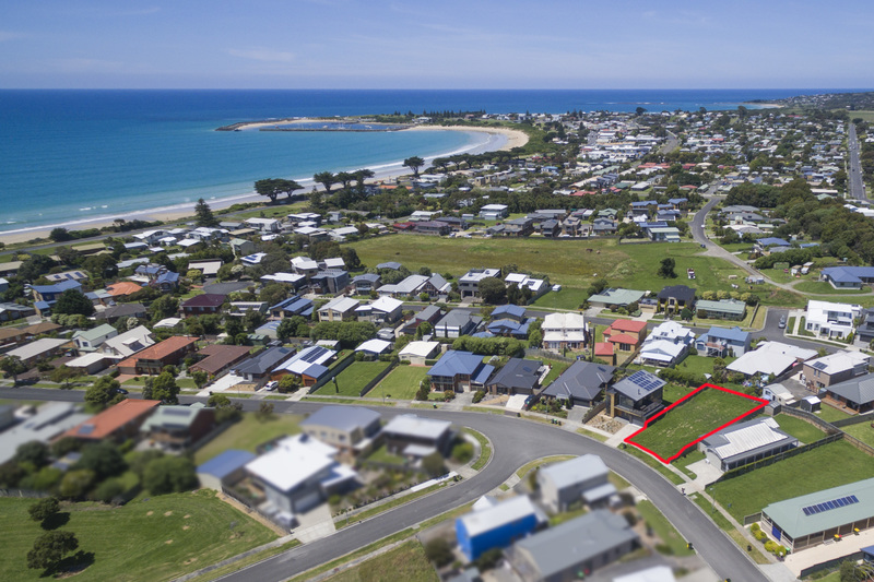 33 Joyce Street, Apollo Bay, VIC, Apollo Bay - Thumbnail 3