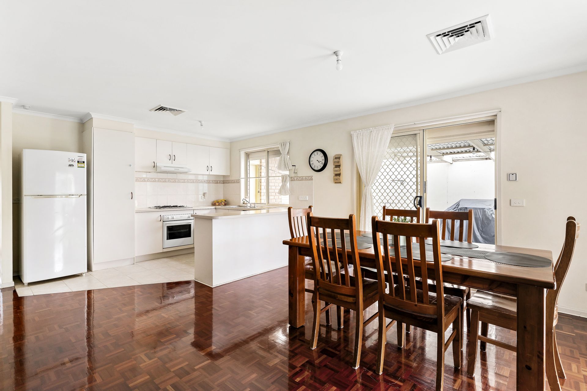 8 Flintoff Avenue, Burnside - Thumbnail 7