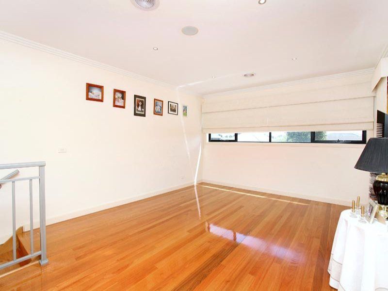 6 Linlithgow Parade, Caroline Springs - Thumbnail 7
