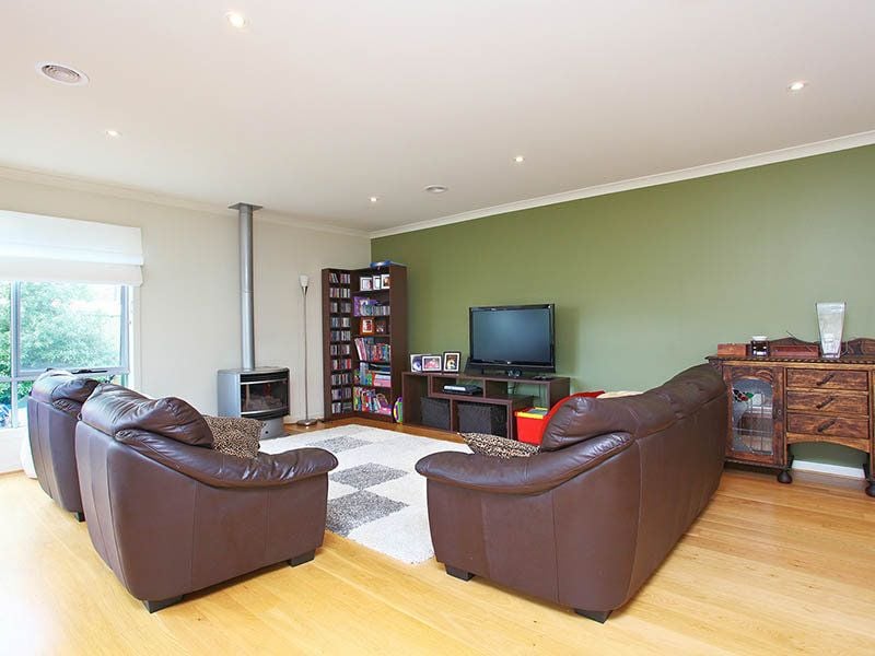 3 Oldis Close, Caroline Springs - Thumbnail 3