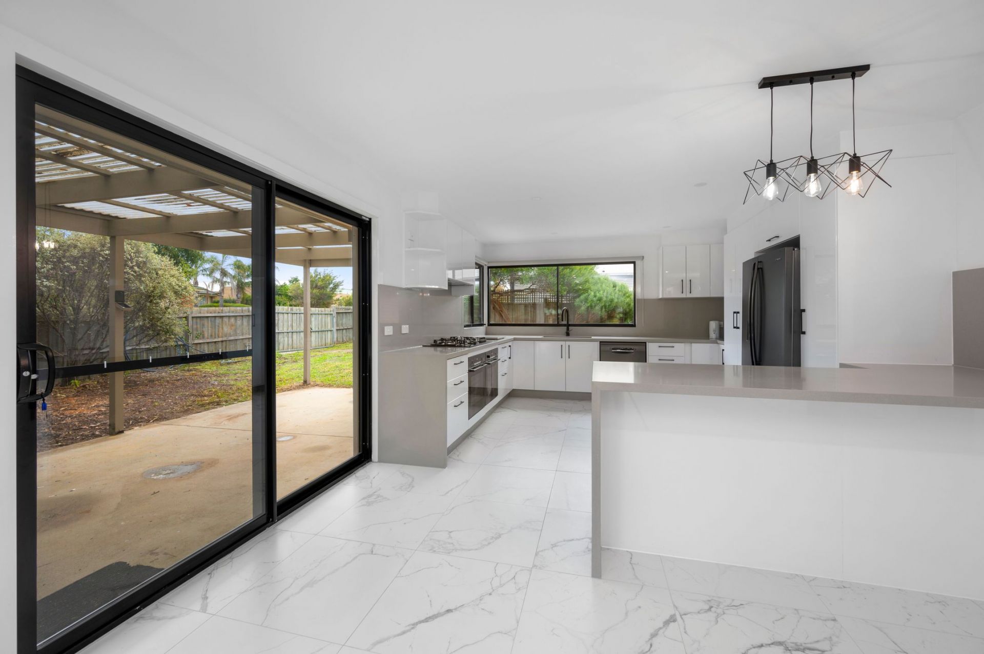 21 Glaneuse Ave Torquay VIC, Torquay - Thumbnail 3