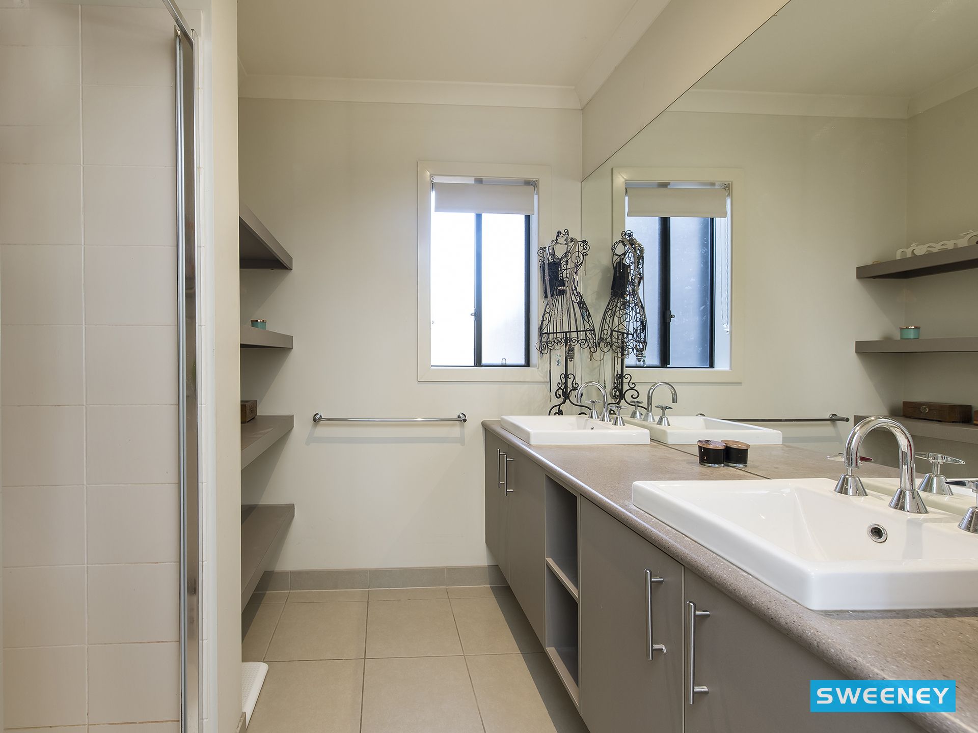42C The Avenue, Caroline Springs - Thumbnail 4