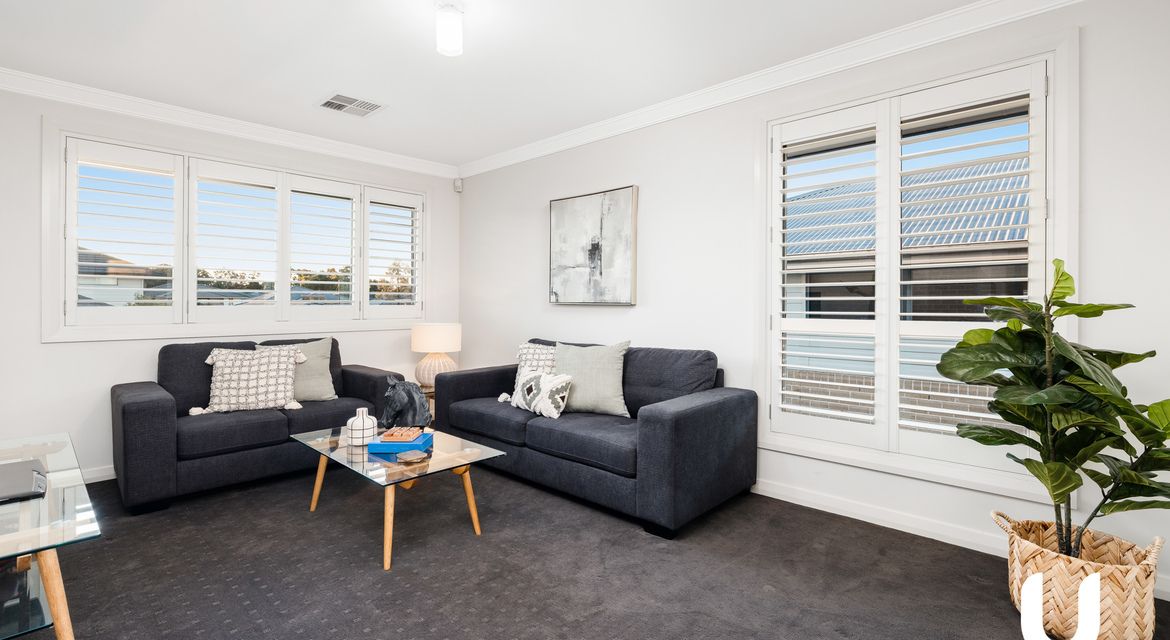 Colebee 8 Kirkwood Crescent