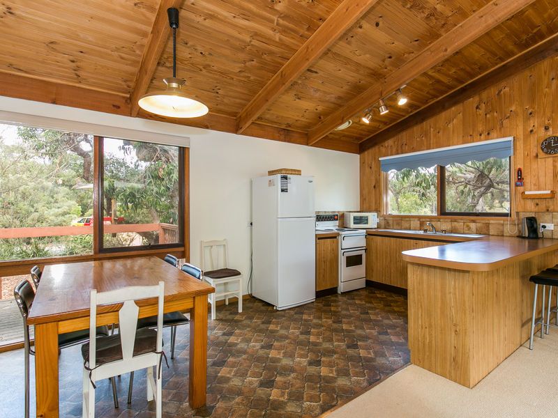 42 Boyd Avenue, Moggs Creek - Thumbnail 6